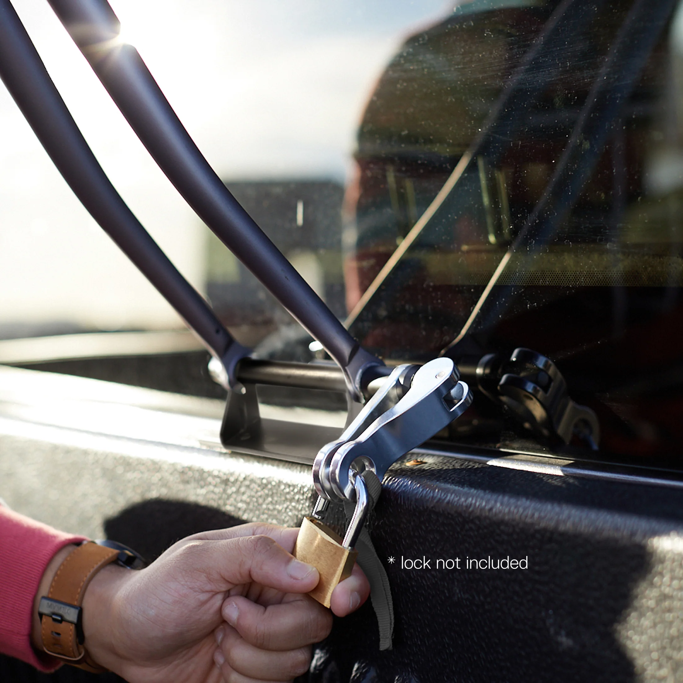 Bike Hitch Lockable - Image 3